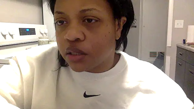 richierichelle online show from May 16, 2026, 2:41 am