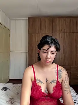 DamaMorena online show from April 24, 2026, 3:47 pm