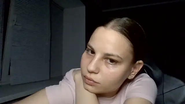 Snapshot of _Linsyy_ee_ chatting on June 10, 2026, 8:41 pm Linsyy ee online show from June 10, 2026, 8:41 pm