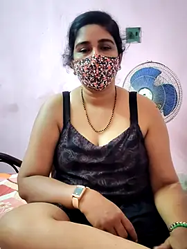 Snapshot of Rulali_44 chatting on April 29, 2026, 6:14 pm Rulali 44 online show from April 29, 2026, 6:14 pm