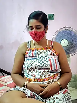 Snapshot of Rulali_44 chatting on May 4, 2026, 2:24 pm Rulali 44 online show from May 4, 2026, 2:24 pm