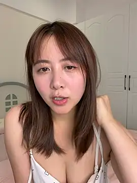 Snapshot of Yang_127 chatting on May 11, 2026, 4:18 am Yang 127 online show from May 11, 2026, 4:18 am