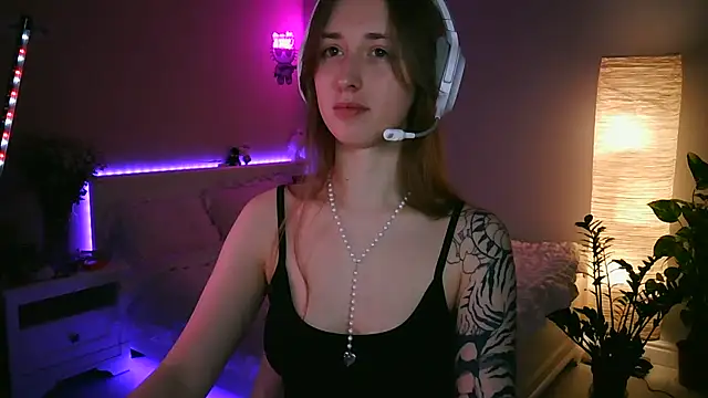 she tora69 online show from May 19, 2026, 1:56 am