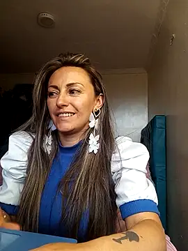 Snapshot of Angel_Nova_ chatting on May 10, 2026, 10:15 pm Angel Nova online show from May 10, 2026, 10:15 pm