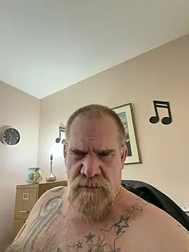 Snapshot of Caesar_Baxter chatting on April 29, 2026, 2:32 pm Caesar Baxter online show from April 29, 2026, 2:32 pm