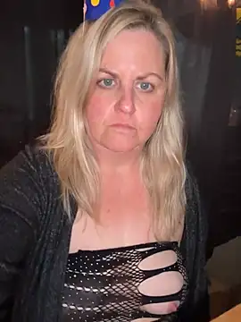 Snapshot of Bruiserboomer2 chatting on May 15, 2026, 2:24 pm Bruiserboomer2 online show from May 15, 2026, 2:24 pm