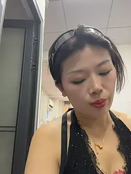 Snapshot of milkwine chatting on June 2, 2026, 6:26 am milkwine online show from June 2, 2026, 6:26 am