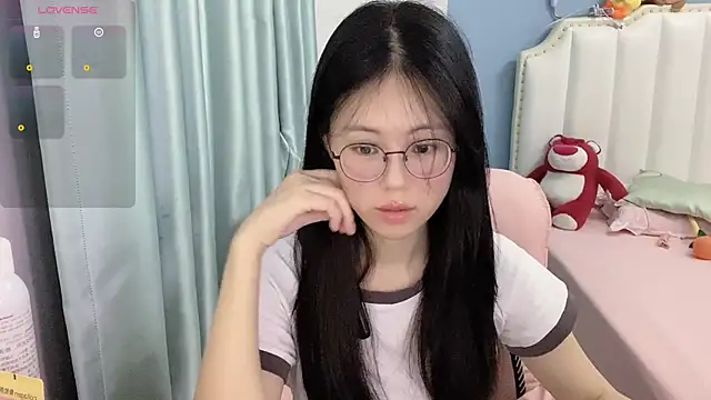 Snapshot of Luna-666 chatting on July 12, 2026, 2:19 pm Luna-666 online show from July 12, 2026, 2:19 pm