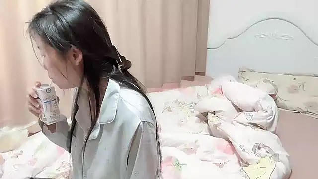 XIAOnaimao-001 online show from May 2, 2026, 1:54 am