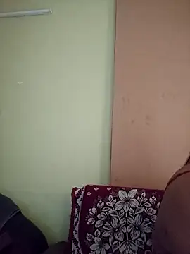 vanika2000 online show from June 20, 2026, 4:37 am