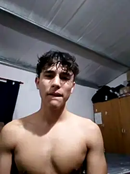 Sempai Moon online show from July 18, 2026, 4:27 am