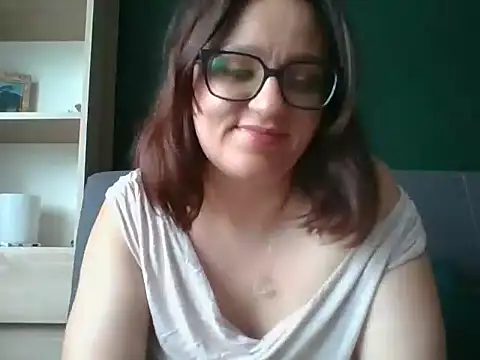 sensual paris online show from June 18, 2026, 5:30 am