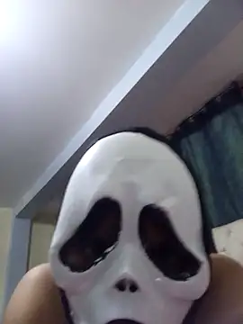 Snapshot of MR-You- chatting on April 28, 2026, 12:20 am MR-You- online show from April 28, 2026, 12:20 am