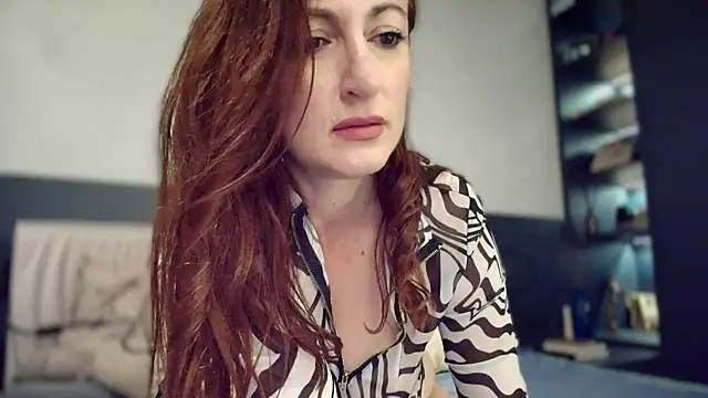 Snapshot of Peachy_ chatting on December 23, 2024, 9:27 am Peachy online show from December 23, 2024, 9:27 am