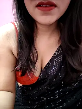 Snapshot of Razoee chatting on May 19, 2026, 8:42 am Razoee online show from May 19, 2026, 8:42 am