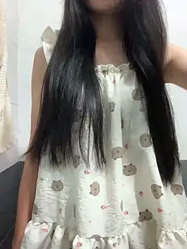 Snapshot of Sury-babyy chatting on May 4, 2026, 2:46 pm Sury-babyy online show from May 4, 2026, 2:46 pm