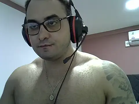 niquito 21 online show from May 7, 2026, 6:41 am
