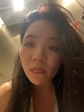 xiaochengzi505 online show from June 4, 2026, 12:55 pm