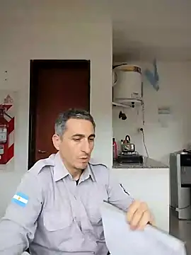 Alejandro83bsf online show from July 10, 2026, 7:27 pm