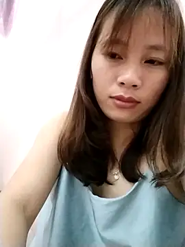 Snapshot of -Natina- chatting on April 30, 2026, 3:18 pm -Natina- online show from April 30, 2026, 3:18 pm
