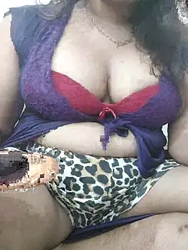 HD Queen 69 online show from July 12, 2026, 9:28 pm