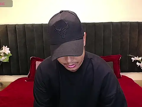noah oliver1 online show from May 2, 2026, 7:19 pm