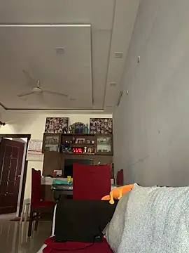 nilanfucks online show from May 13, 2026, 8:55 am