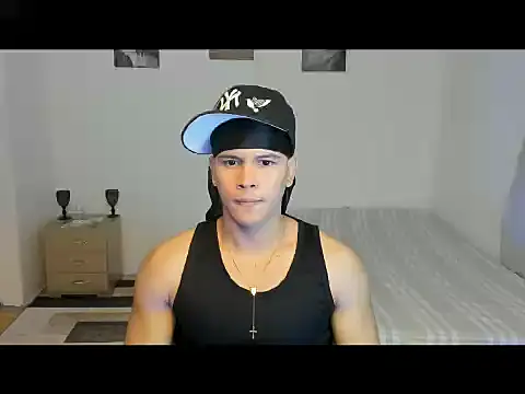 Snapshot of sant_wahlberg chatting on May 20, 2026, 10:38 pm sant wahlberg online show from May 20, 2026, 10:38 pm