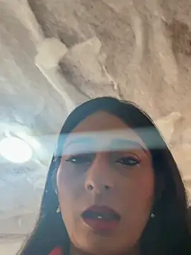 IsabellaMariet online show from July 3, 2026, 2:01 pm
