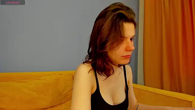 Kira Be11 online show from May 31, 2026, 1:14 am