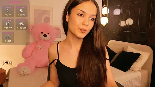 Snapshot of SkinnyEllie chatting on July 17, 2026, 8:57 pm SkinnyEllie online show from July 17, 2026, 8:57 pm