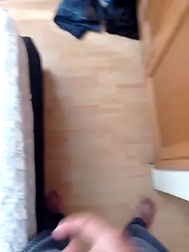 Jakelen online show from April 28, 2026, 2:44 pm