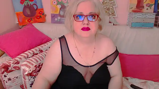 Snapshot of Maturelove_xxx chatting on May 4, 2026, 6:48 pm Maturelove xxx online show from May 4, 2026, 6:48 pm