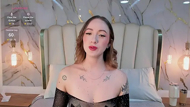 Snapshot of Hannah_Lane chatting on August 7, 2026, 12:29 pm Hannah Lane online show from August 7, 2026, 12:29 pm