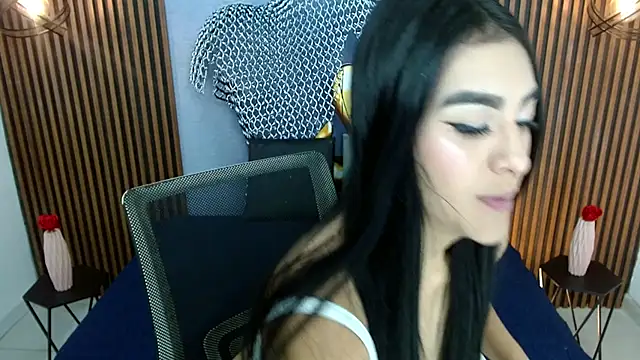 RoxxySweet01 online show from May 14, 2026, 12:56 pm