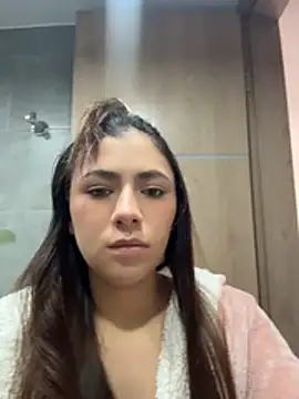 EmilyCxx online show from June 27, 2026, 12:04 am