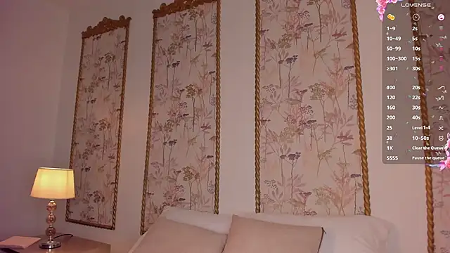 Snapshot of sara_castro24_ chatting on July 21, 2026, 7:49 pm sara castro24 online show from July 21, 2026, 7:49 pm
