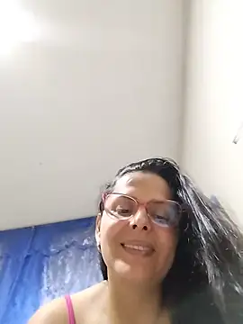 Bella Morena27 online show from May 4, 2026, 3:24 am