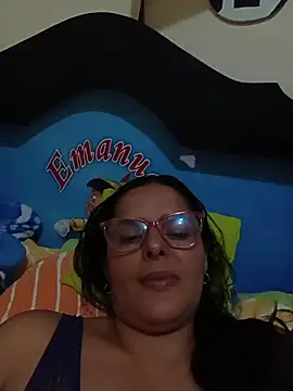 Snapshot of Bella_Morena27 chatting on June 20, 2026, 1:30 am Bella Morena27 online show from June 20, 2026, 1:30 am
