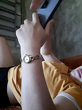 Snapshot of linhkun1 chatting on May 27, 2026, 5:37 am linhkun1 online show from May 27, 2026, 5:37 am