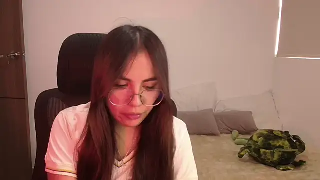 Snapshot of abbyyandmaxx chatting on July 3, 2026, 4:02 pm abbyyandmaxx online show from July 3, 2026, 4:02 pm