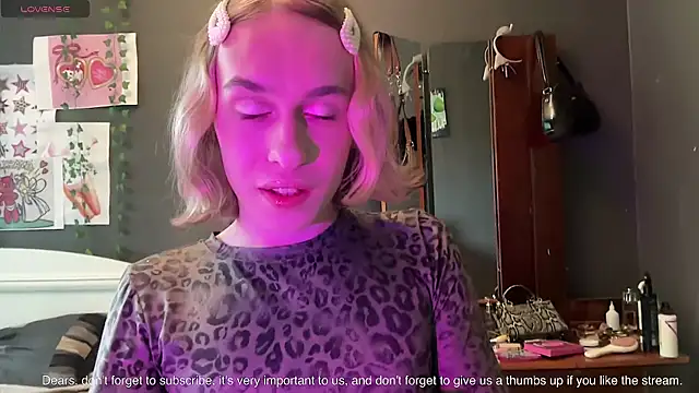 Miss Amy00 online show from July 13, 2026, 6:16 am