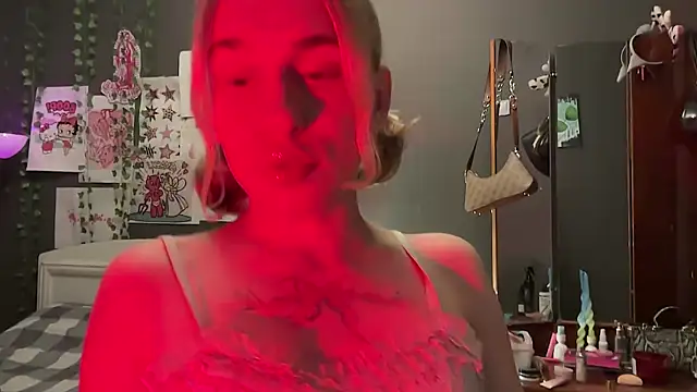 Miss Amy00 online show from July 17, 2026, 10:25 pm