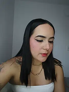lucyparker 28 online show from June 21, 2026, 11:07 pm