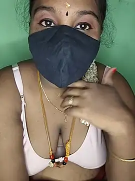 Snapshot of tamil_butterfly chatting on June 9, 2026, 6:41 pm tamil butterfly online show from June 9, 2026, 6:41 pm