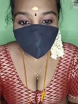 Snapshot of tamil_butterfly chatting on June 13, 2026, 6:17 pm tamil butterfly online show from June 13, 2026, 6:17 pm