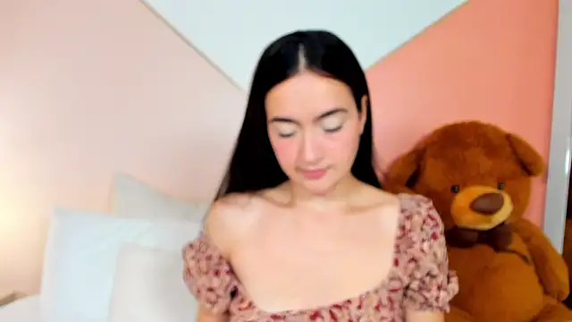 Snapshot of alma_sweeet chatting on June 23, 2026, 11:41 am alma sweeet online show from June 23, 2026, 11:41 am