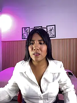 salomenova online show from May 2, 2026, 7:41 pm