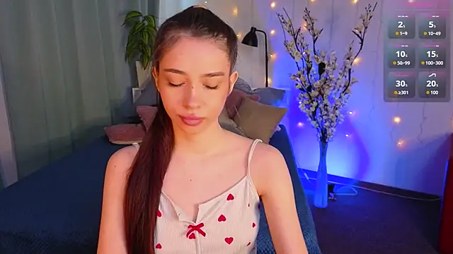 Monica Venom online show from May 3, 2026, 1:39 pm