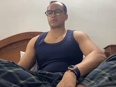 Esteban Steel online show from May 7, 2026, 2:17 am